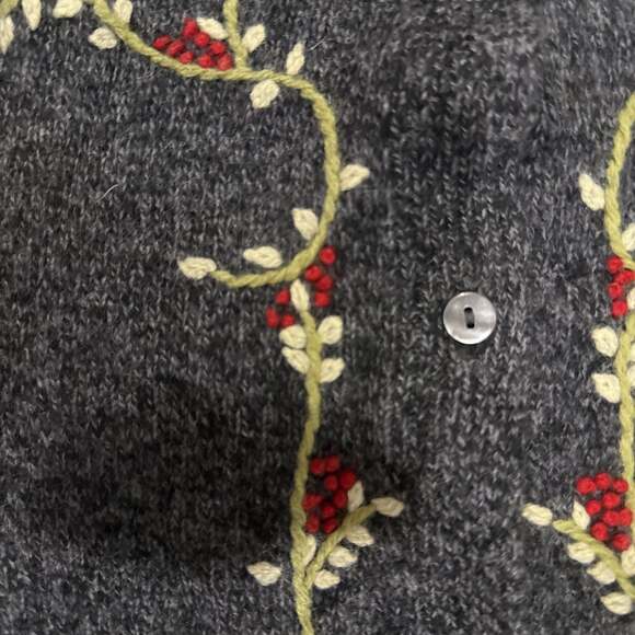 Newton Trading Co Vintage Wool Embroidered Cardigan Sweater – Floral Stitching - Picture 3 of 6